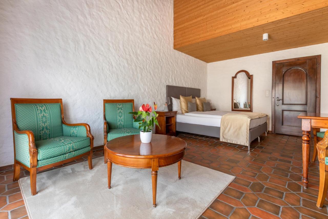 Küssnacht Swiss-Chalet Merlischachen - Romantik Schloss-Hotel Am See מראה חיצוני תמונה