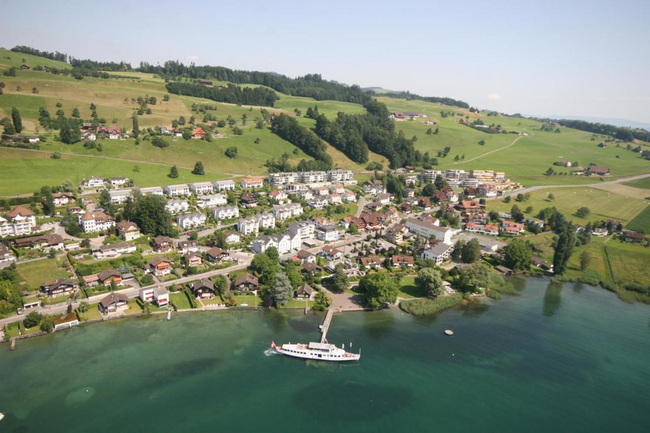 Küssnacht Swiss-Chalet Merlischachen - Romantik Schloss-Hotel Am See מראה חיצוני תמונה