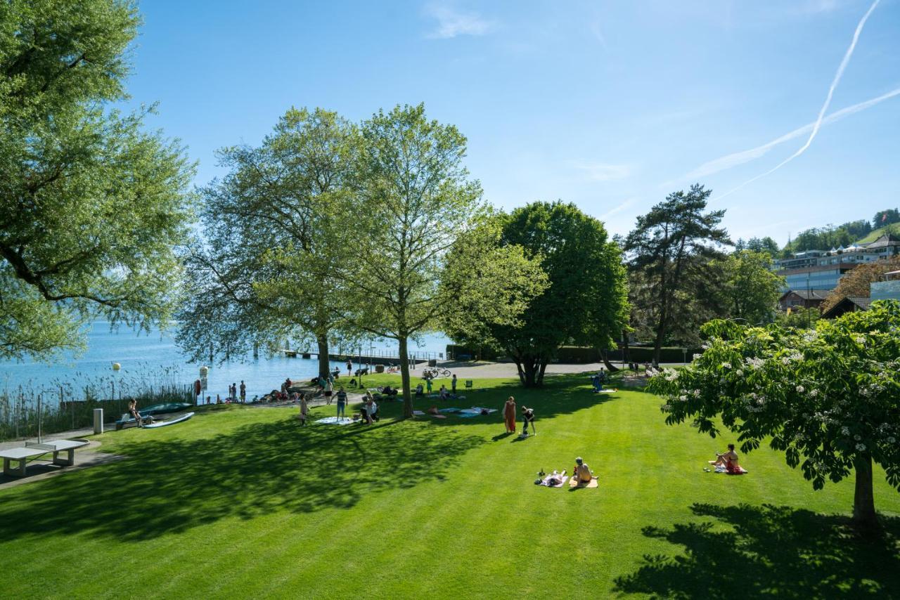 Küssnacht Swiss-Chalet Merlischachen - Romantik Schloss-Hotel Am See מראה חיצוני תמונה